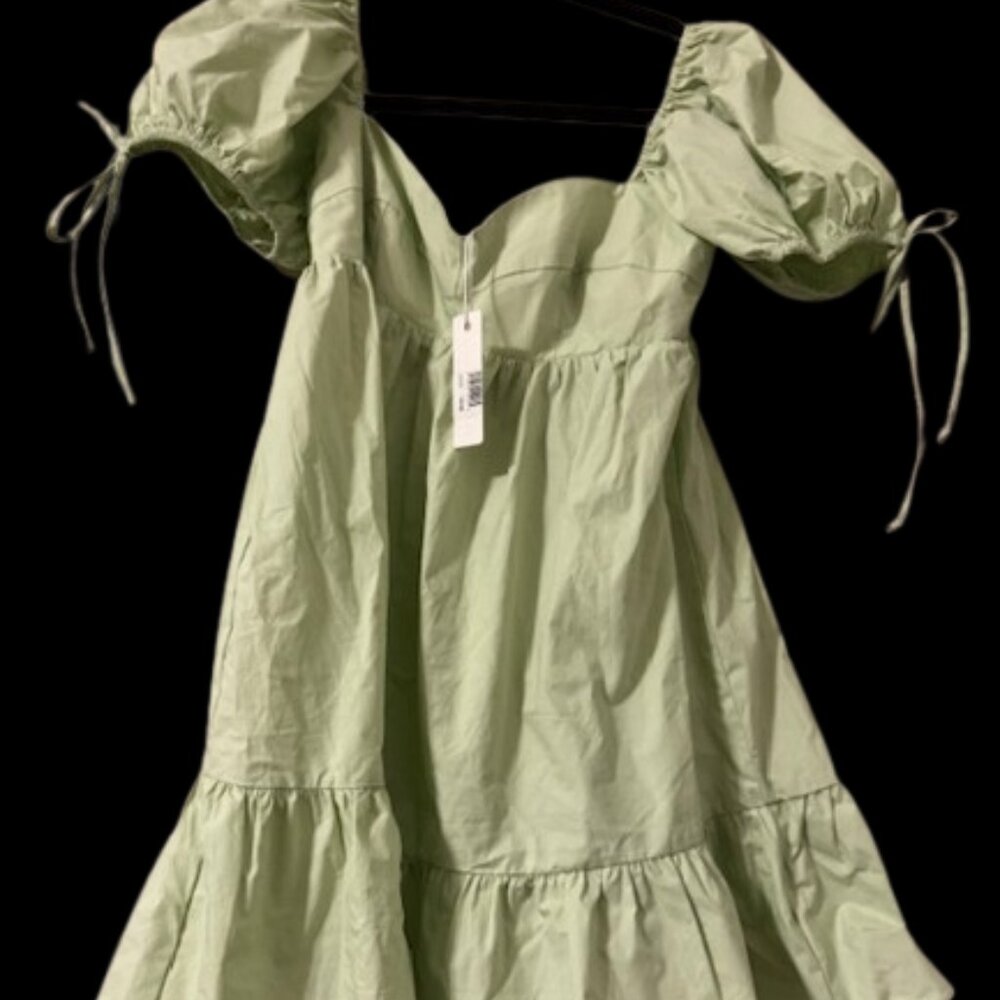 NWT adorable lime green dress size med
